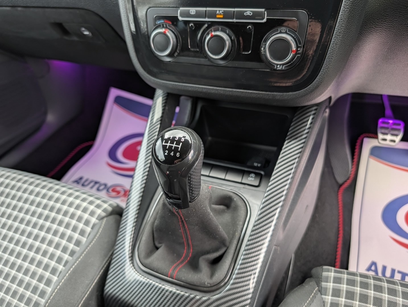 Used Volkswagen Scirocco 2014 for sale - 78155517: Photo 24