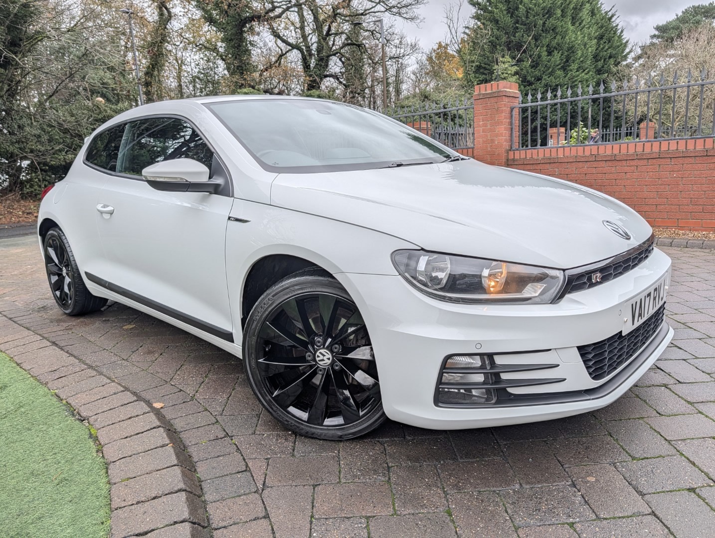 Used Volkswagen Scirocco 2017 for sale - 76725278: Photo 1