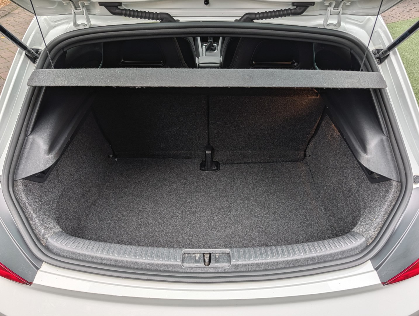 Used Volkswagen Scirocco 2017 for sale - 76725278: Photo 27