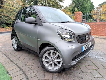 Used smart fortwo 2018 for sale - 76435890: Photo