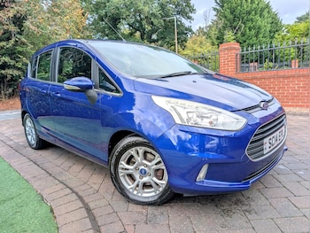 2014 (14) - 1.4 Zetec *2 Former Keepers, Just Serviced & MOT 04/26* 5-Door