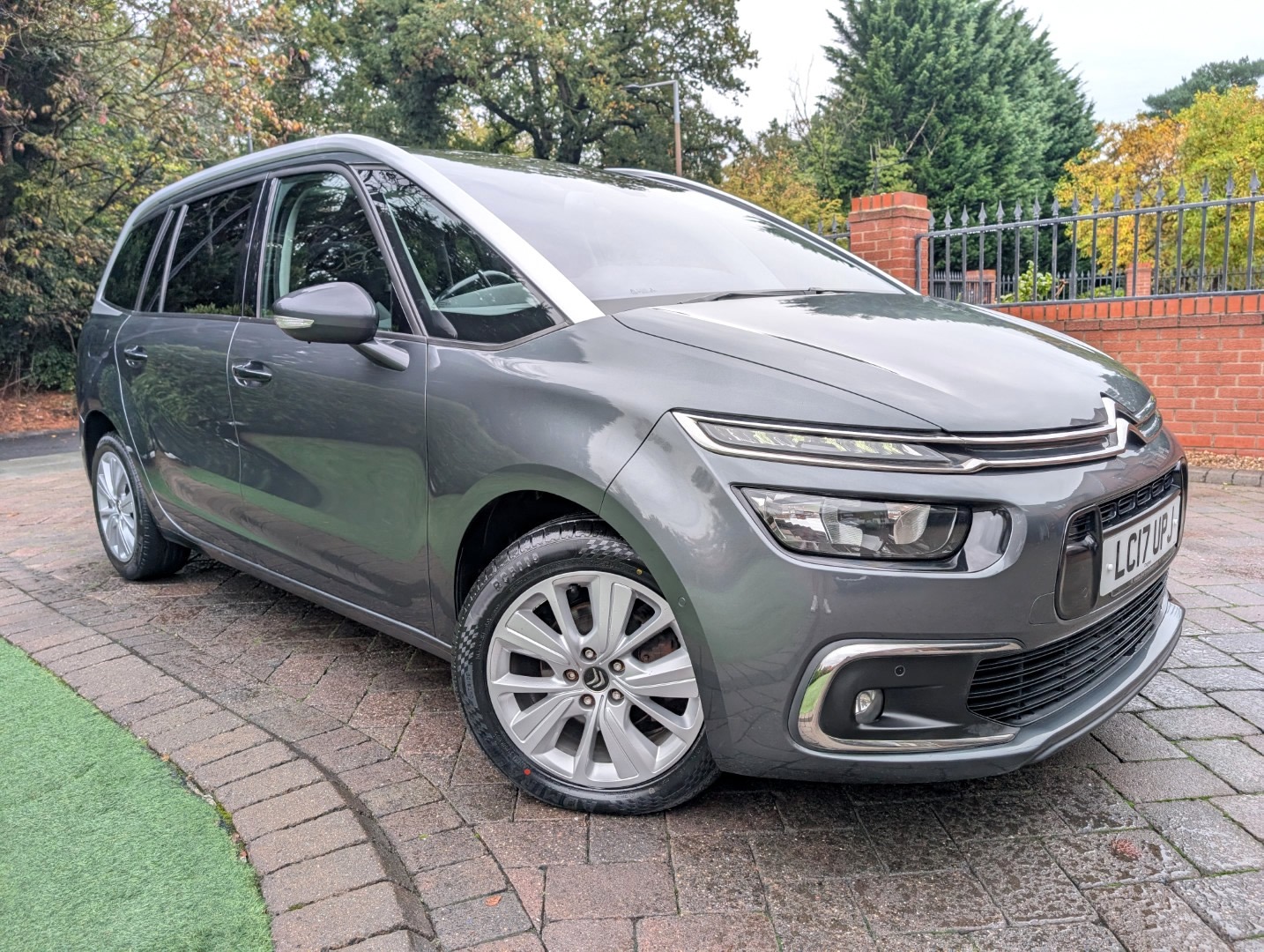 Used Citroen C4 Grand Picasso 2017 for sale - 76293343: Photo 1