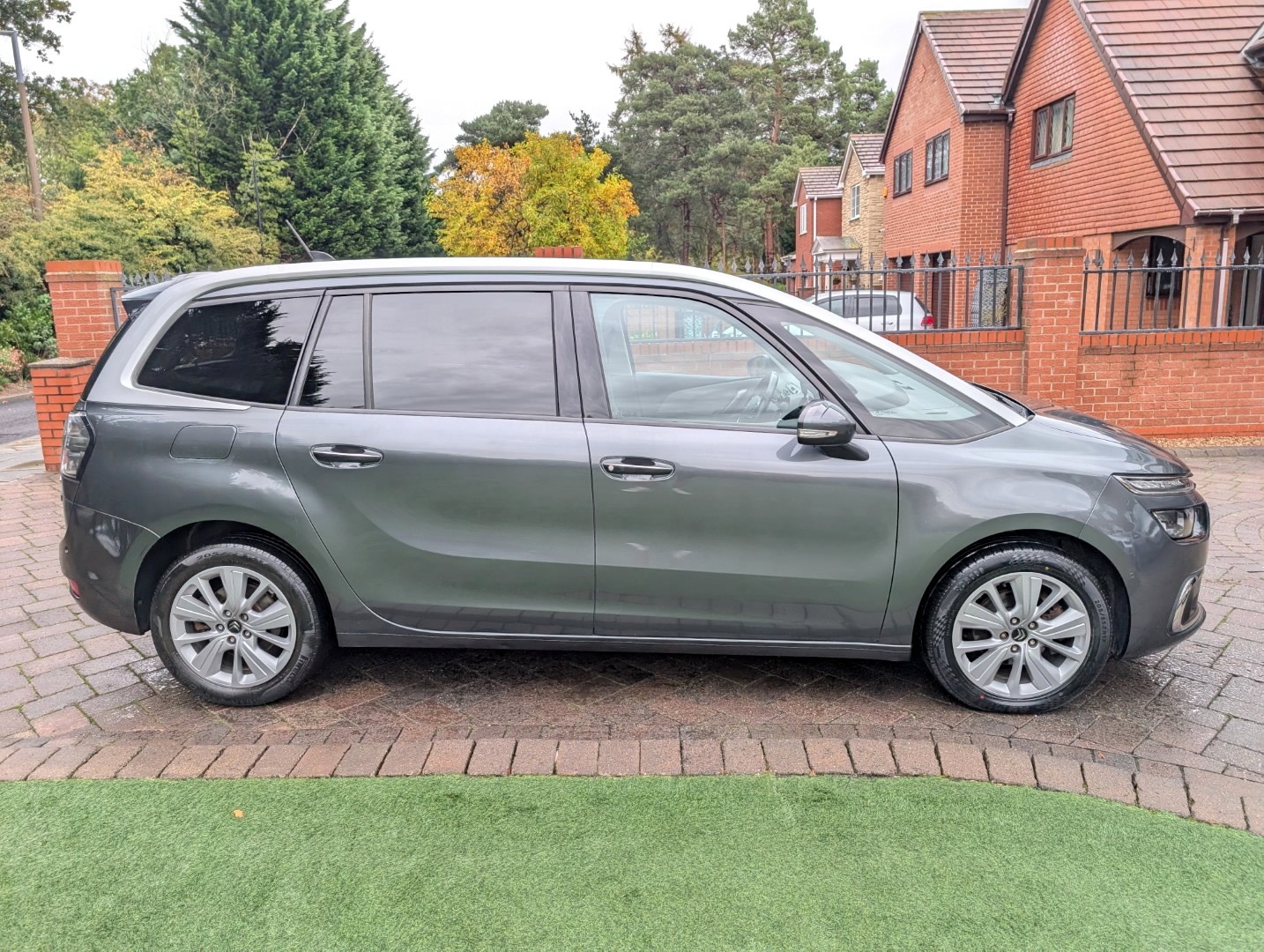 Used Citroen C4 Grand Picasso 2017 for sale - 76293343: Photo 16