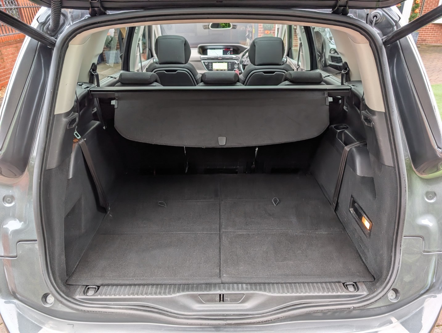 Used Citroen C4 Grand Picasso 2017 for sale - 76293343: Photo 29