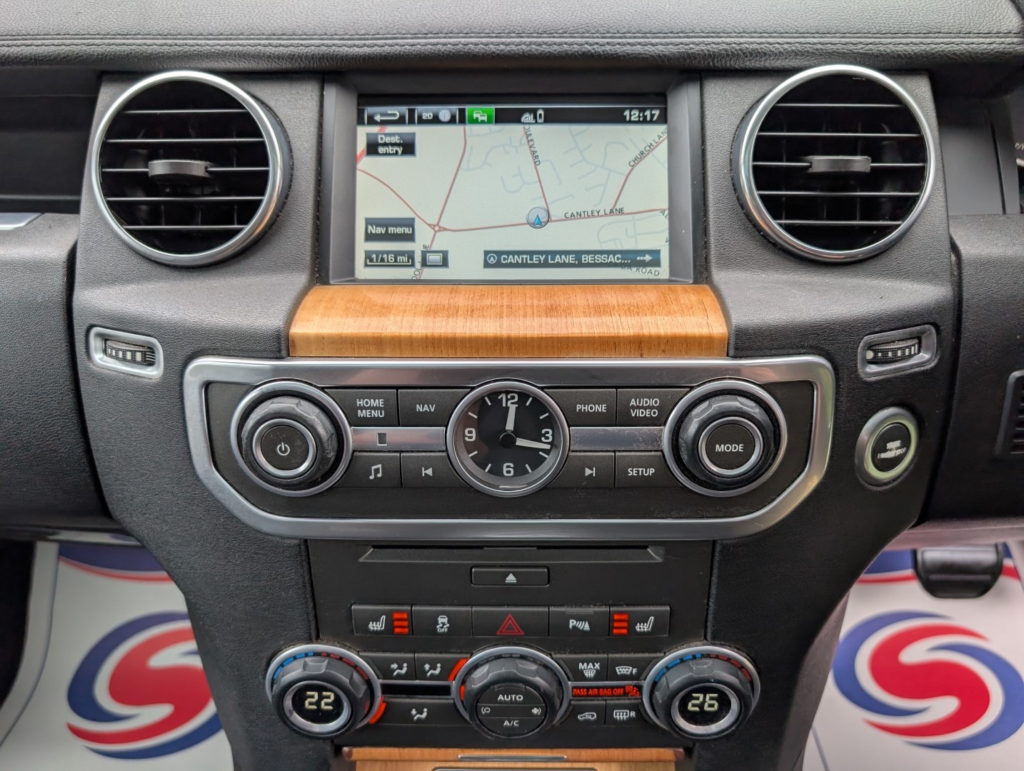 Used Land Rover Discovery 4 2014 for sale - 76373853: Photo 20