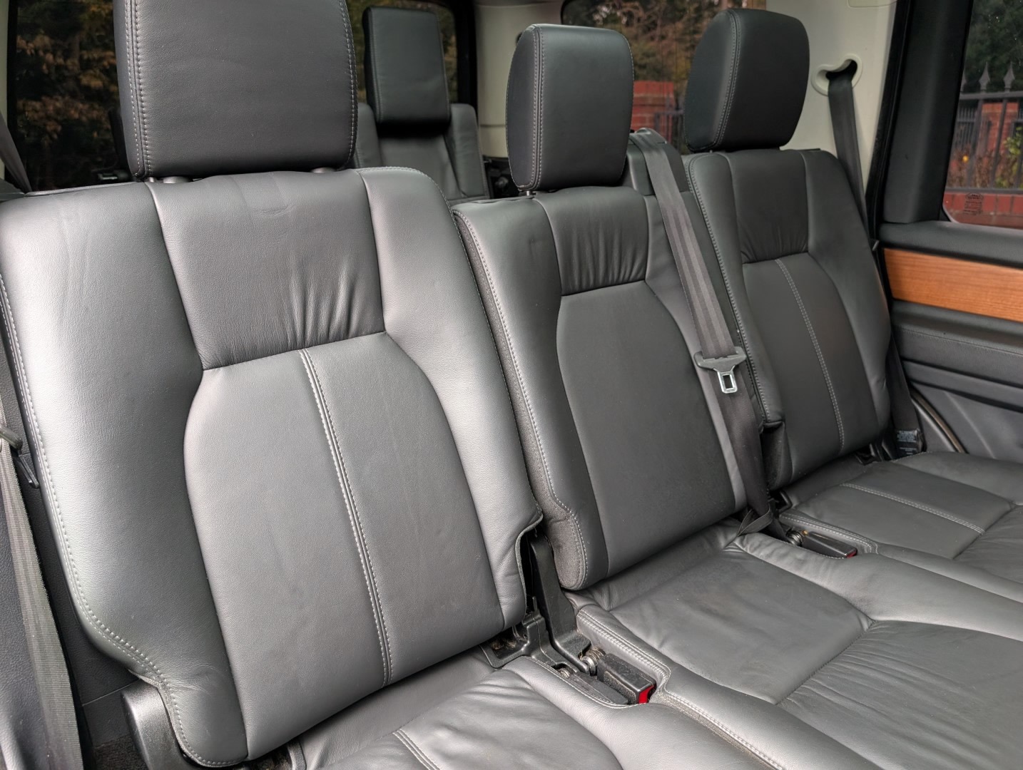 Used Land Rover Discovery 4 2014 for sale - 76373853: Photo 25