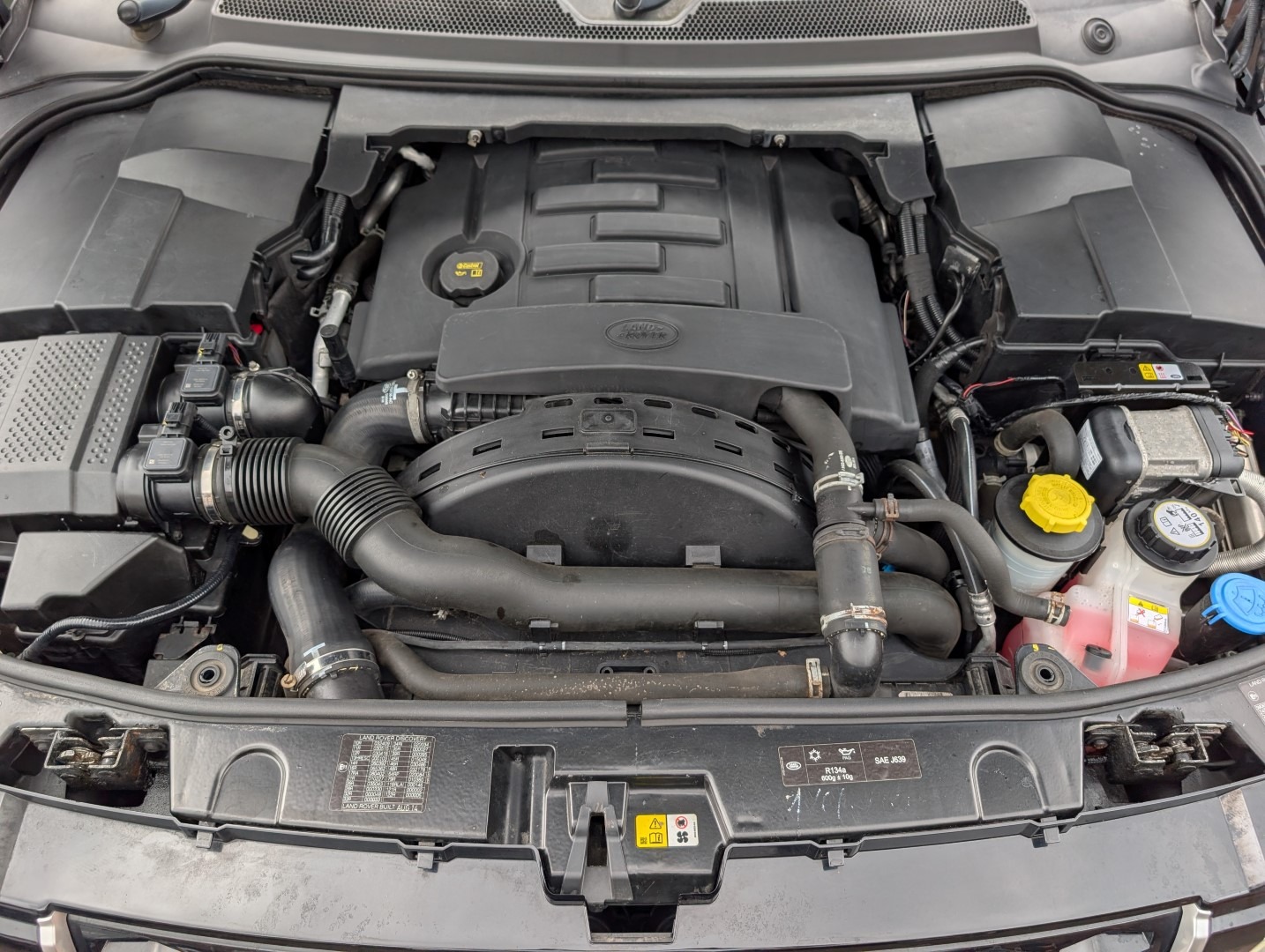 Used Land Rover Discovery 4 2014 for sale - 76373853: Photo 31