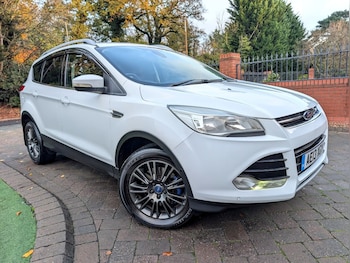 2013 (13) - 2.0 TDCi 163 Titanium Auto Powershift *Excellent FSH & MOT 10/26* 5-Door