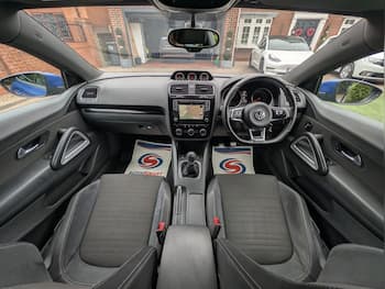 Used Volkswagen Scirocco 2016 for sale - 79684574: Photo
