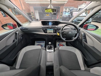 Used Citroen Grand C4 Picasso 2015 for sale - 79134230: Photo