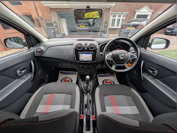 Used Dacia Sandero Stepway 2019 for sale - 79556447: Photo