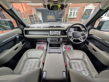 Used Land Rover Defender 2020 for sale - 75526862: Photo