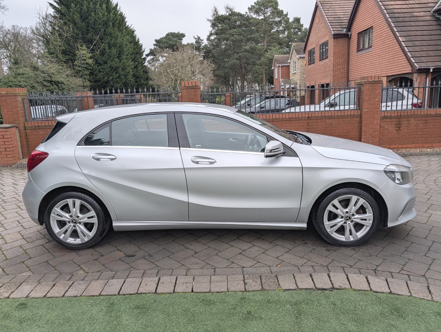 Used Mercedes-Benz A-Class 2017 for sale - 77245354: Photo 15