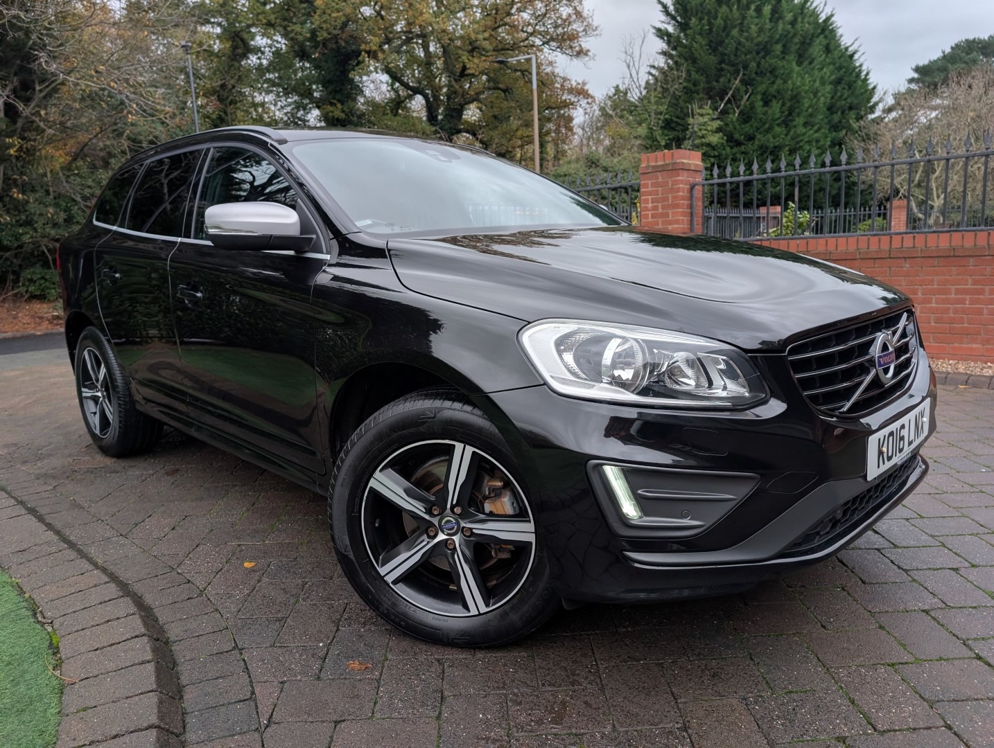 Used Volvo XC60 2016 for sale - 76560147: Photo 1