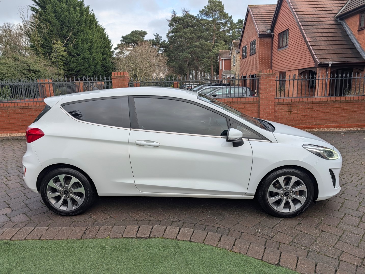 Used Ford Fiesta 2017 for sale - 77136235: Photo 15