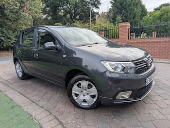 Used Dacia Sandero 2018 for sale - 79491613: Photo