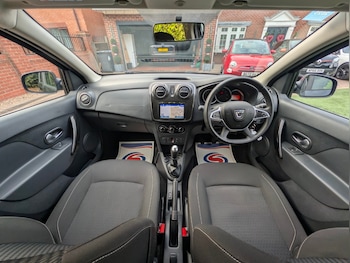 Used Dacia Sandero 2018 for sale - 79491613: Photo