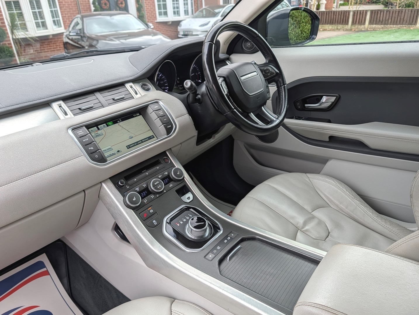 Used Land Rover Range Rover Evoque 2015 for sale - 77803257: Photo 16