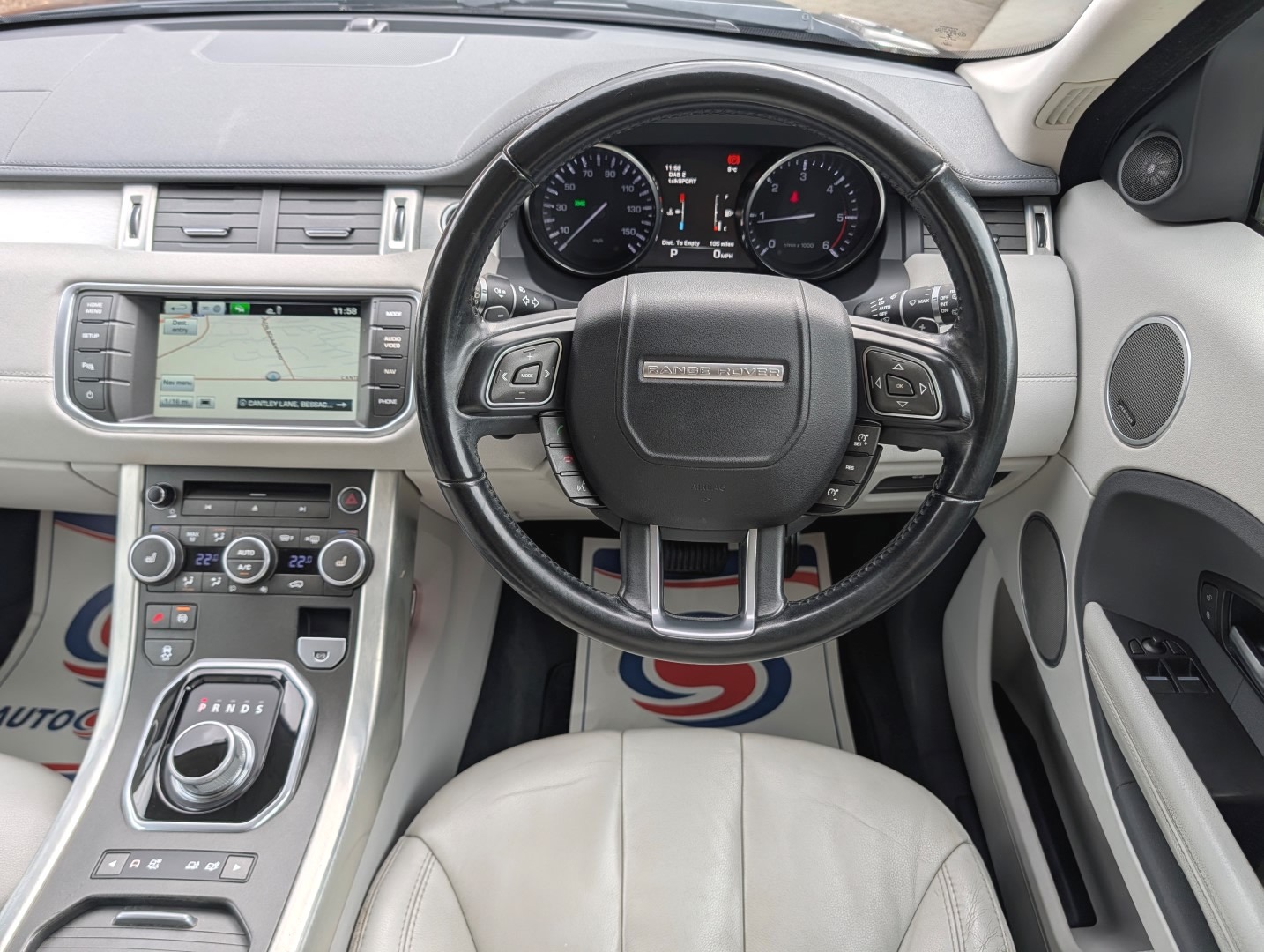 Used Land Rover Range Rover Evoque 2015 for sale - 77803257: Photo 17