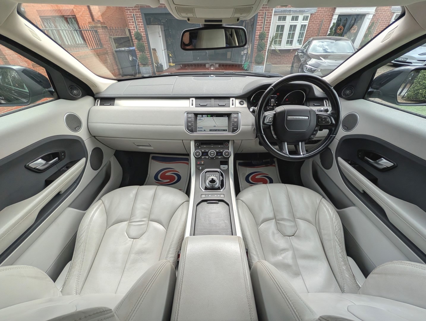 Used Land Rover Range Rover Evoque 2015 for sale - 77803257: Photo 4