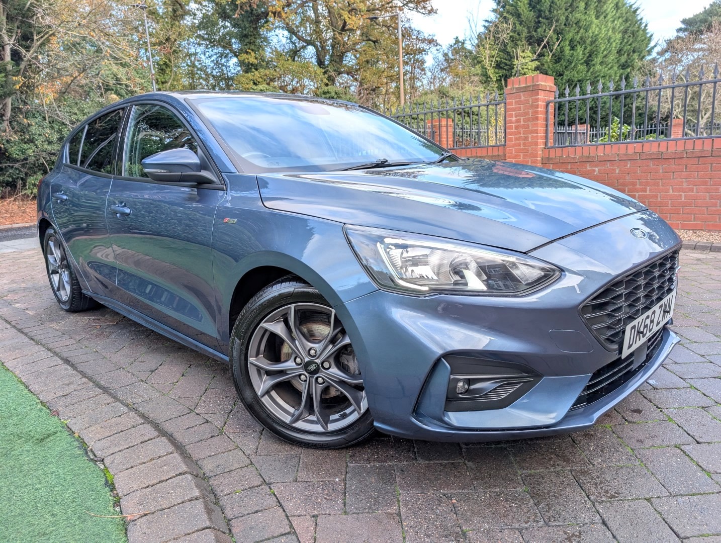 Used Ford Focus 2018 for sale - 76542322: Photo 1