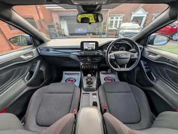 Used Ford Focus 2018 for sale - 76542322: Photo