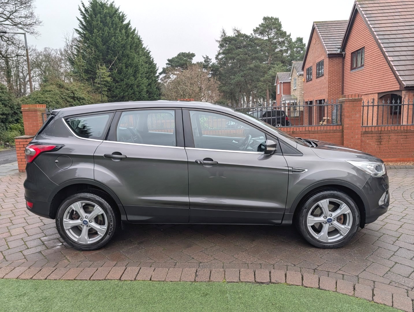 Used Ford Kuga 2017 for sale - 77245138: Photo 17