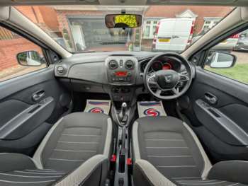 Used Dacia Sandero Stepway 2019 for sale - 74588794: Photo