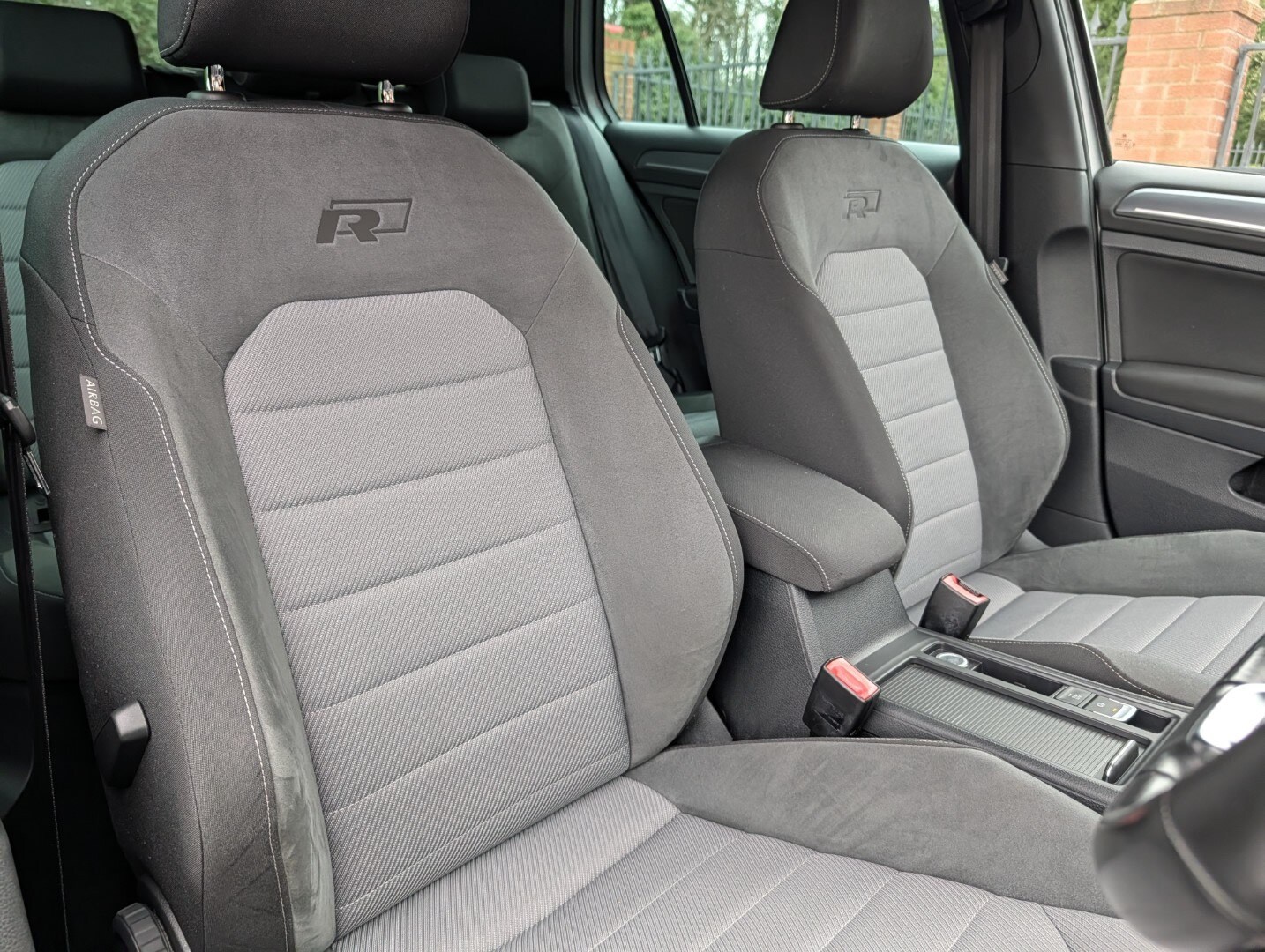 Used Volkswagen Golf 2016 for sale - 77487075: Photo 22