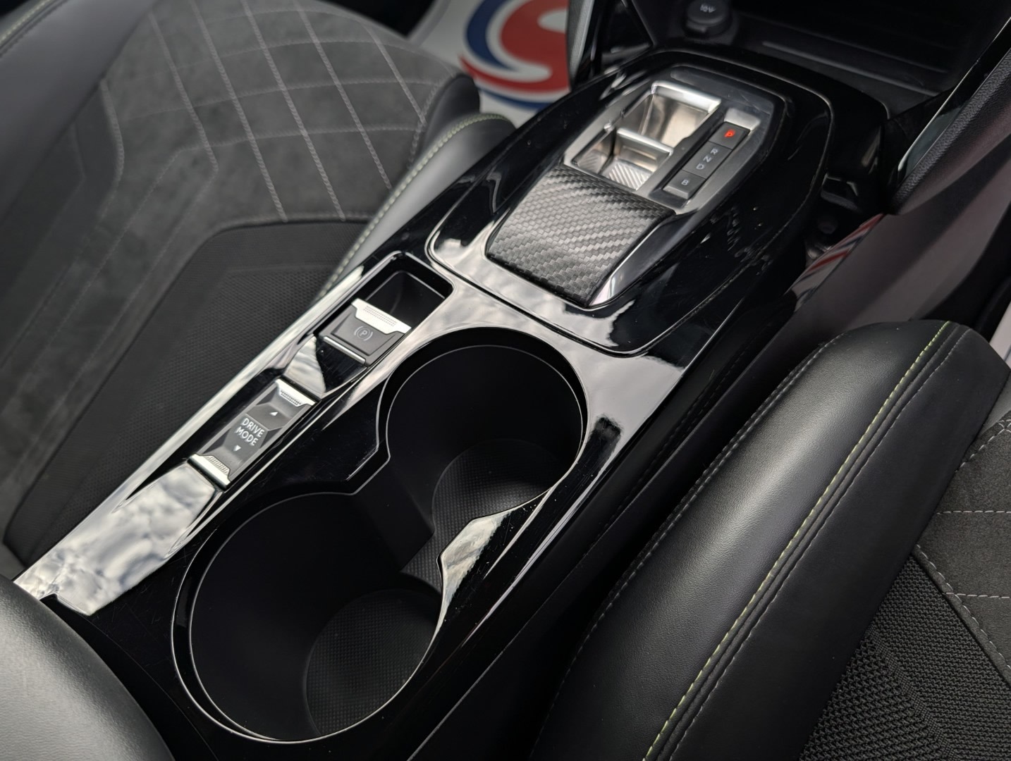 Used Peugeot 2008 2022 for sale - 77998788: Photo 25