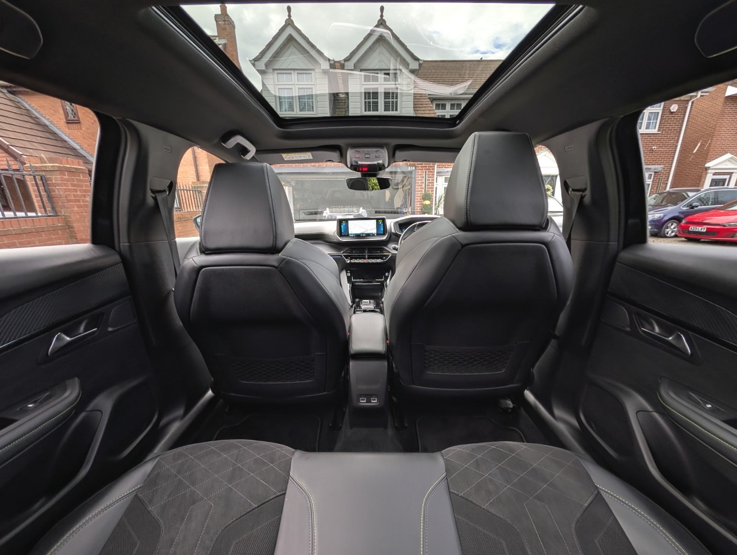 Used Peugeot 2008 2022 for sale - 77998788: Photo 27