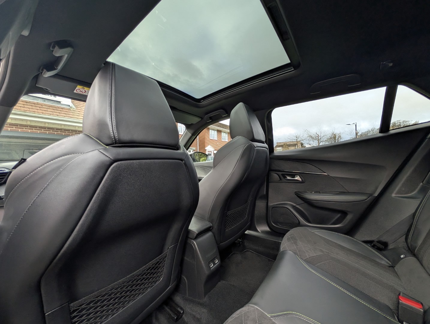 Used Peugeot 2008 2022 for sale - 77998788: Photo 29