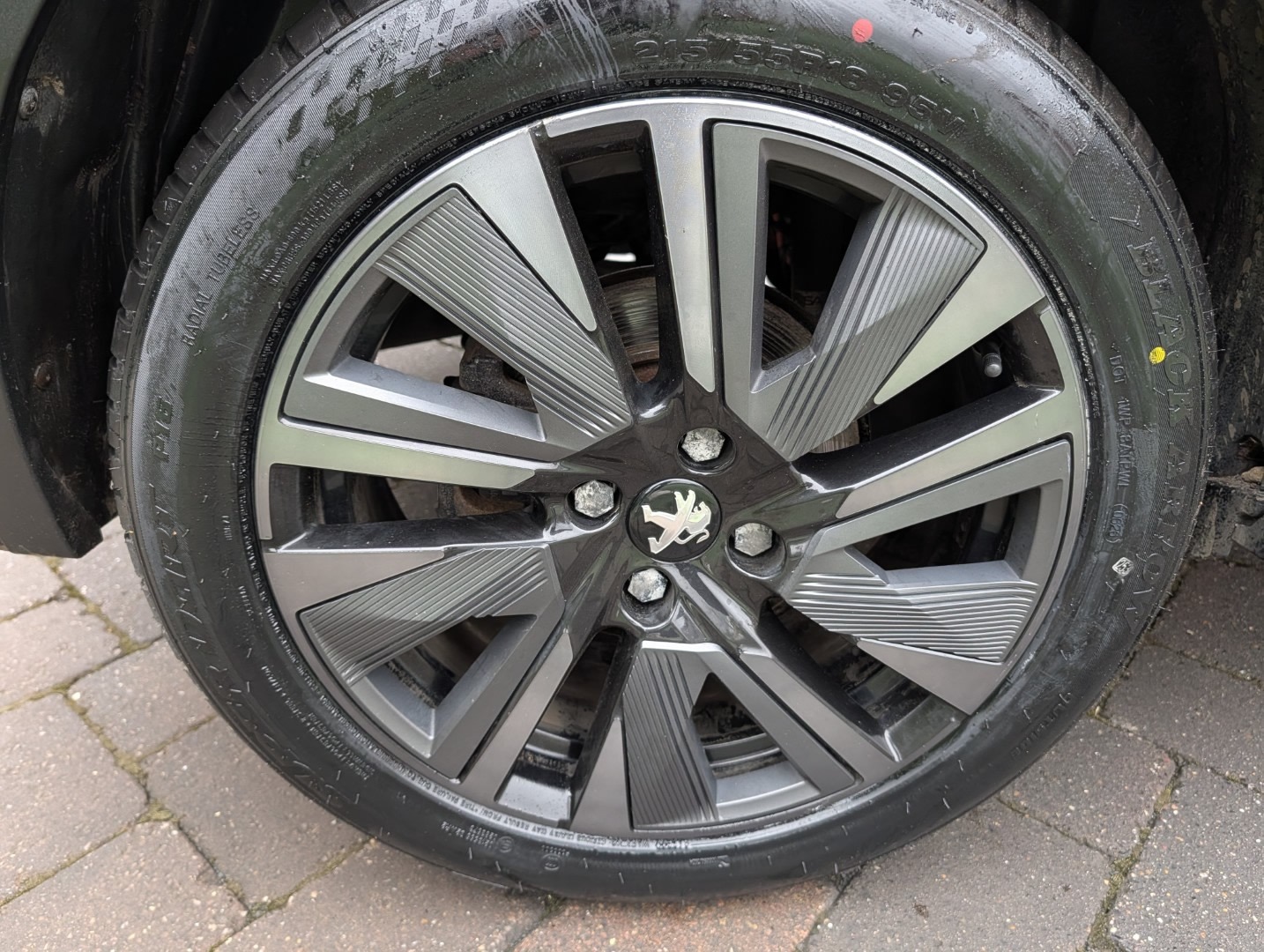 Used Peugeot 2008 2022 for sale - 77998788: Photo 33