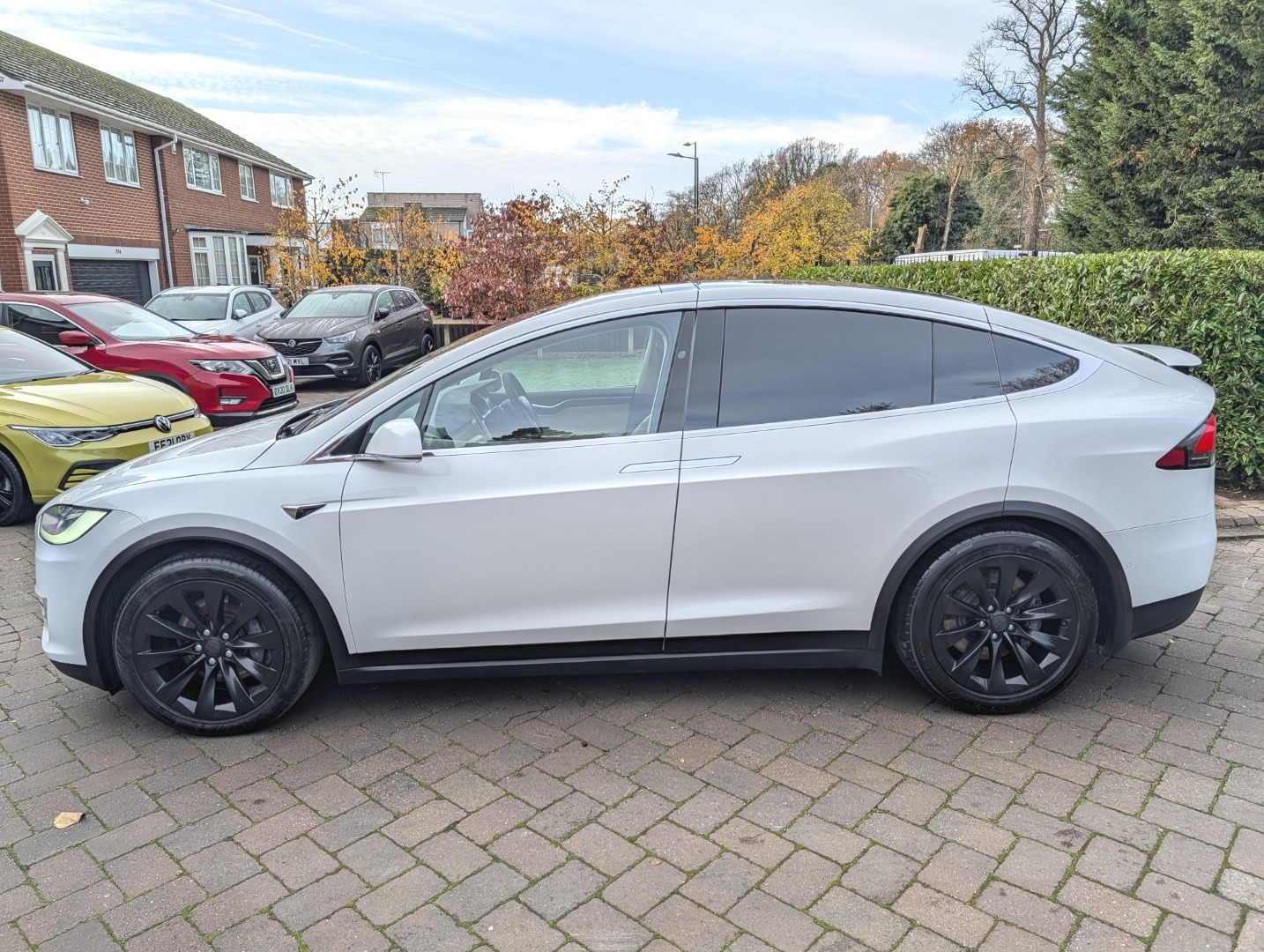 Used Tesla Model X 2017 for sale - 76662813: Photo 11