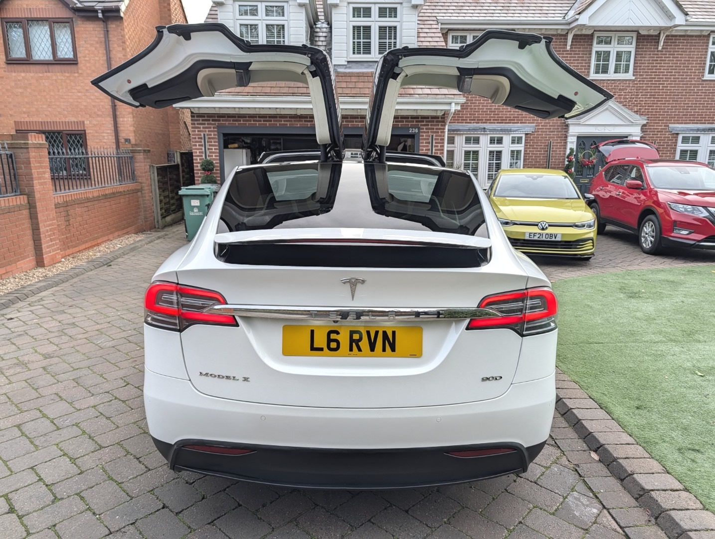 Used Tesla Model X 2017 for sale - 76662813: Photo 15