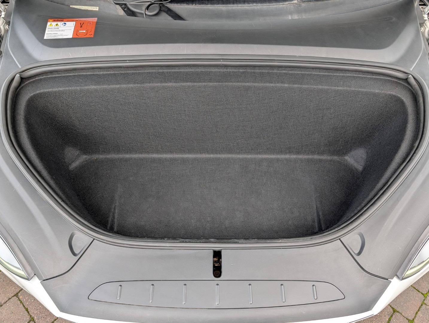 Used Tesla Model X 2017 for sale - 76662813: Photo 32