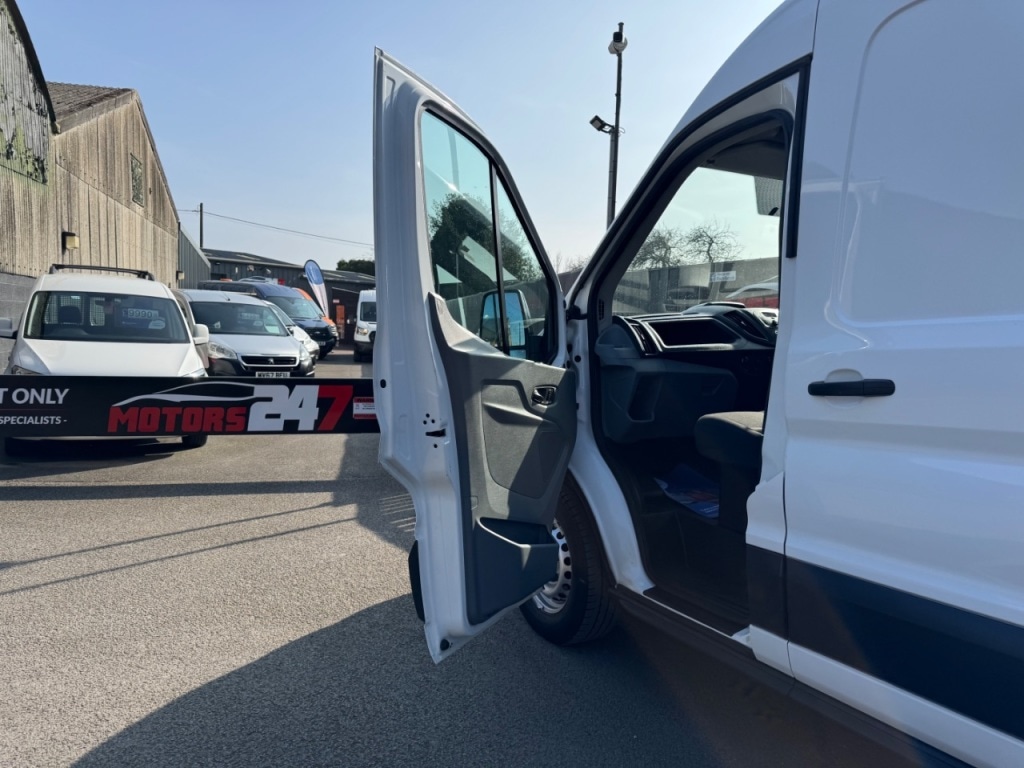 Used Ford Transit 2019 for sale - 77981681: Photo 18