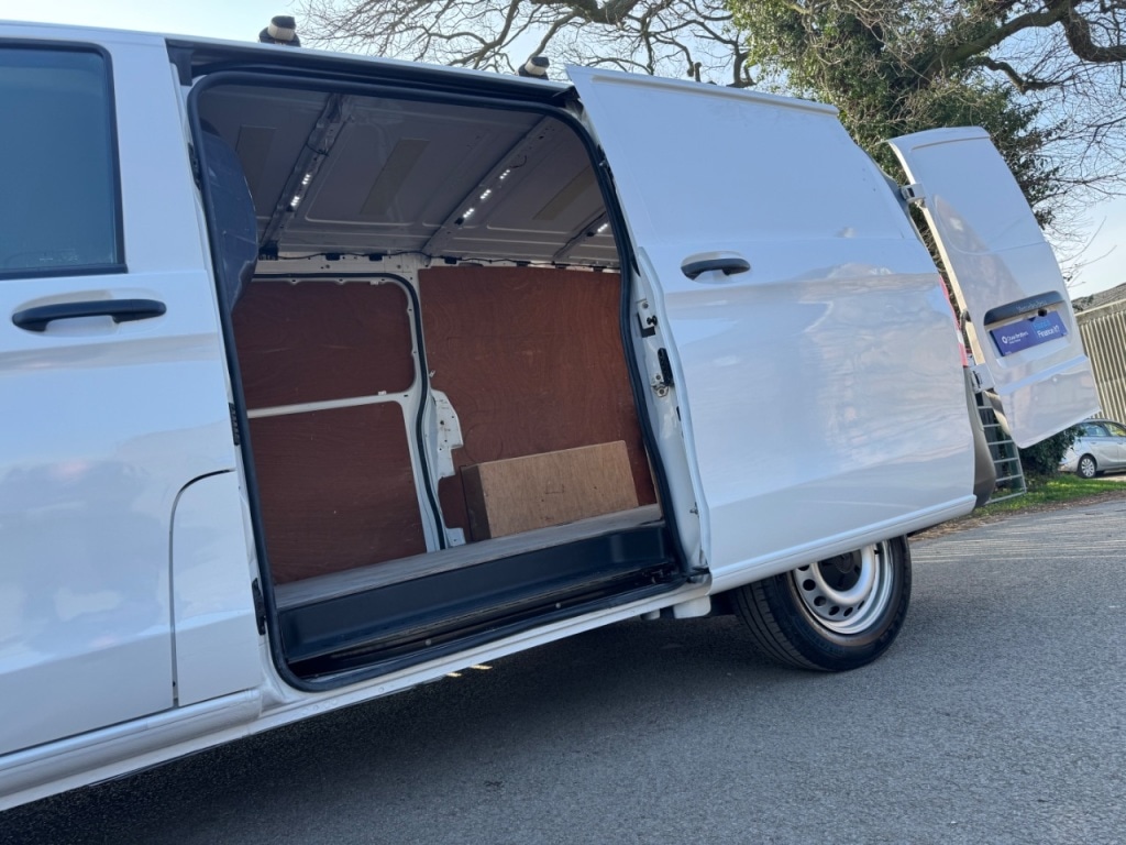 Used Mercedes-Benz Vito 2016 for sale - 77981683: Photo 9