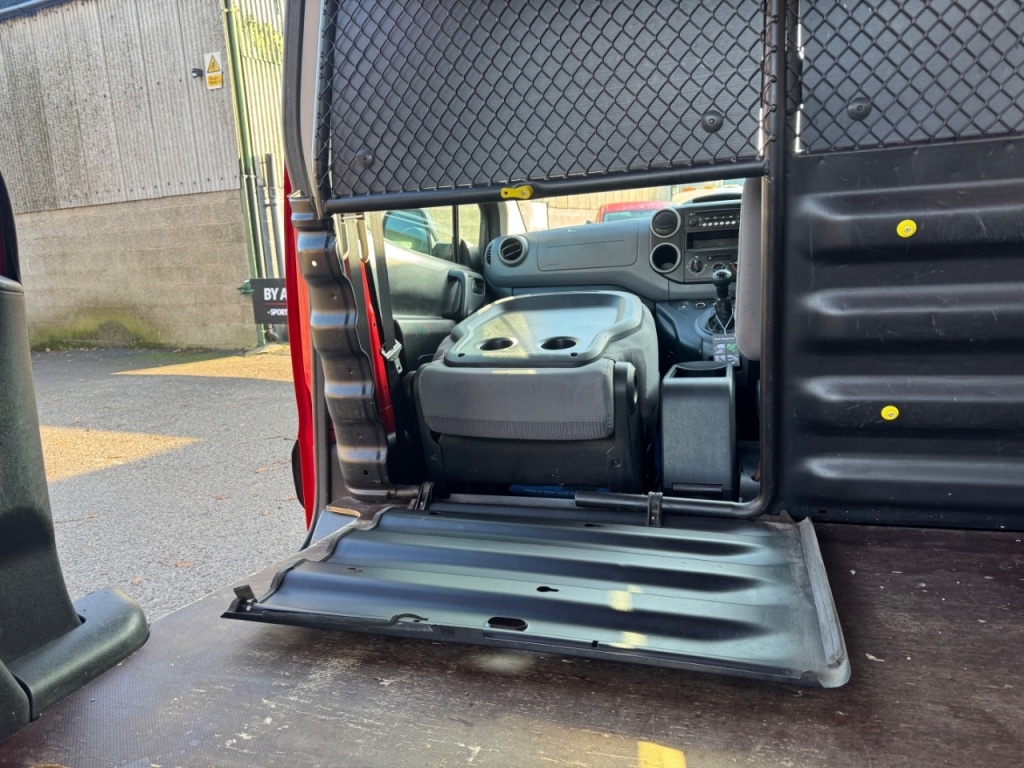 Used Peugeot Partner 2012 for sale - 76847969: Photo 14