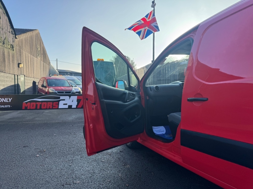 Used Peugeot Partner 2012 for sale - 76847969: Photo 15