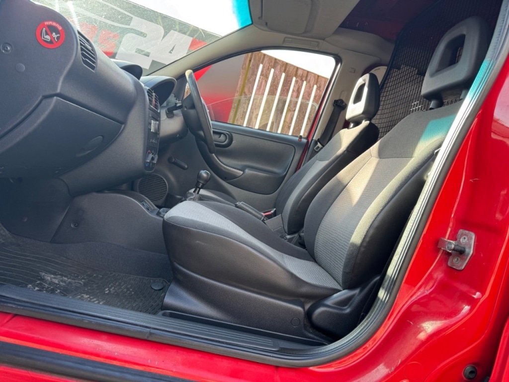 Used Vauxhall Combo 2011 for sale - 77079743: Photo 31