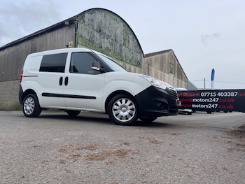 Used Vauxhall Combo 2017 for sale - 78267073: Photo