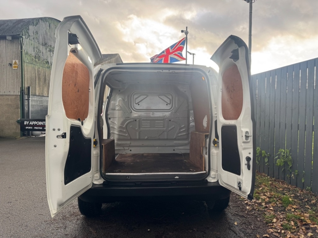 Used Fiat Fiorino 2014 for sale - 76904809: Photo 12