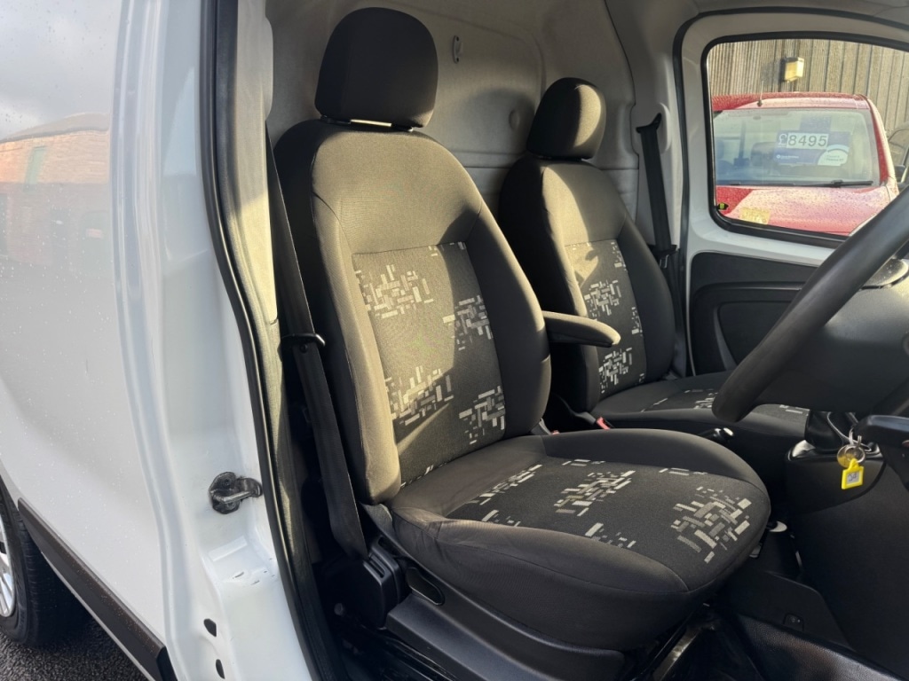 Used Fiat Fiorino 2014 for sale - 76904809: Photo 20