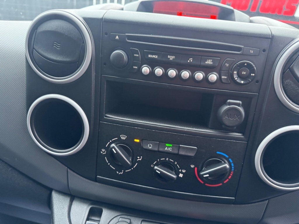 Used Peugeot Partner 2017 for sale - 76508802: Photo 18