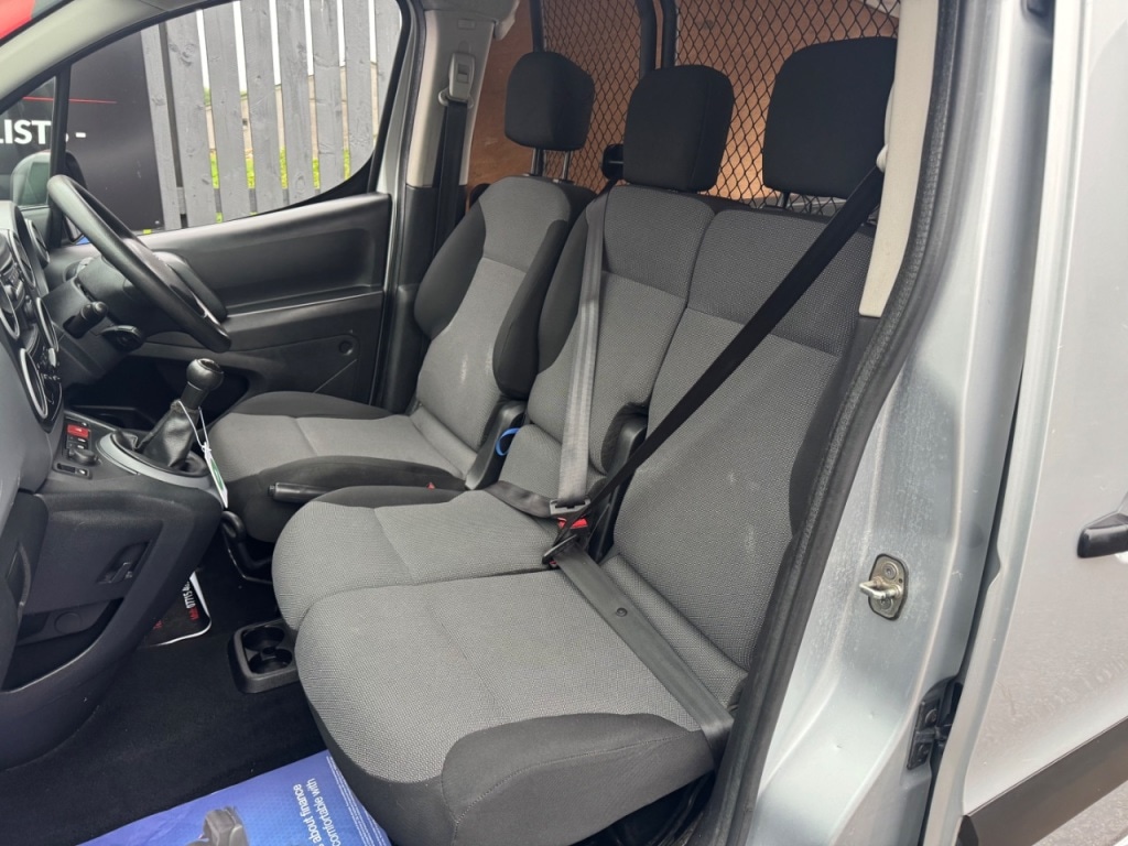 Used Peugeot Partner 2017 for sale - 76508802: Photo 50