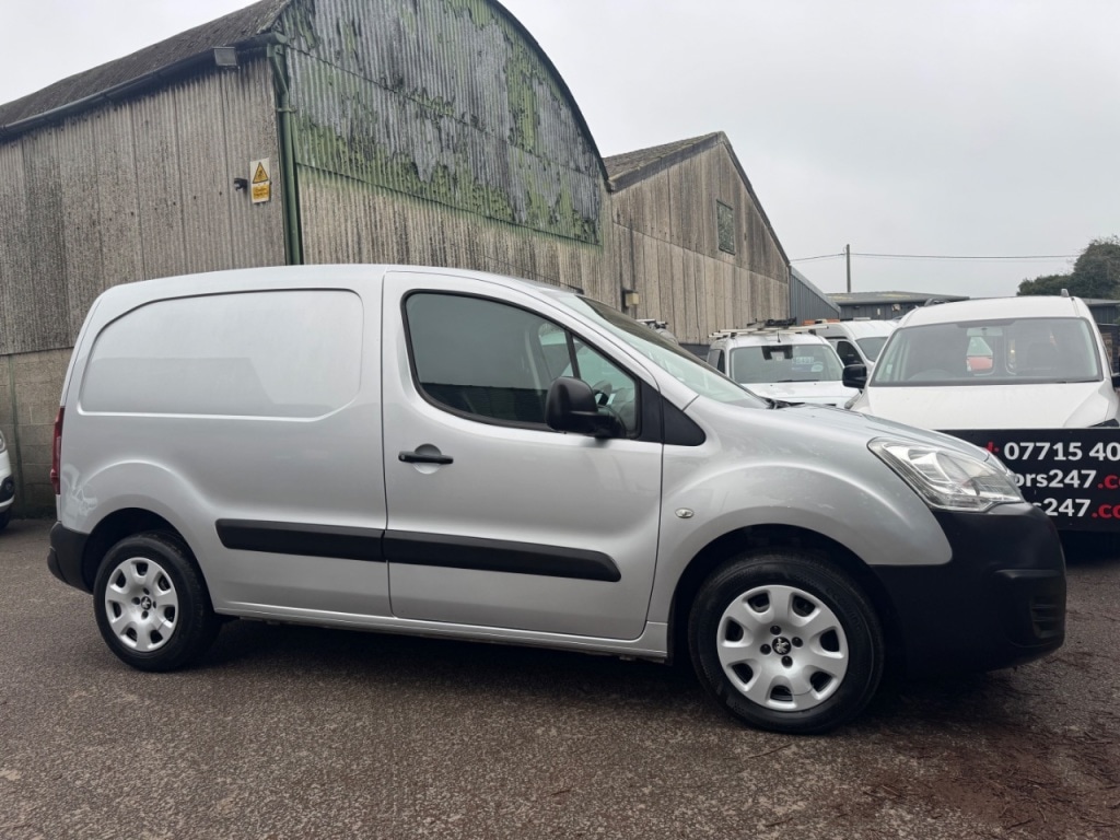 Used Peugeot Partner 2017 for sale - 76508802: Photo 70