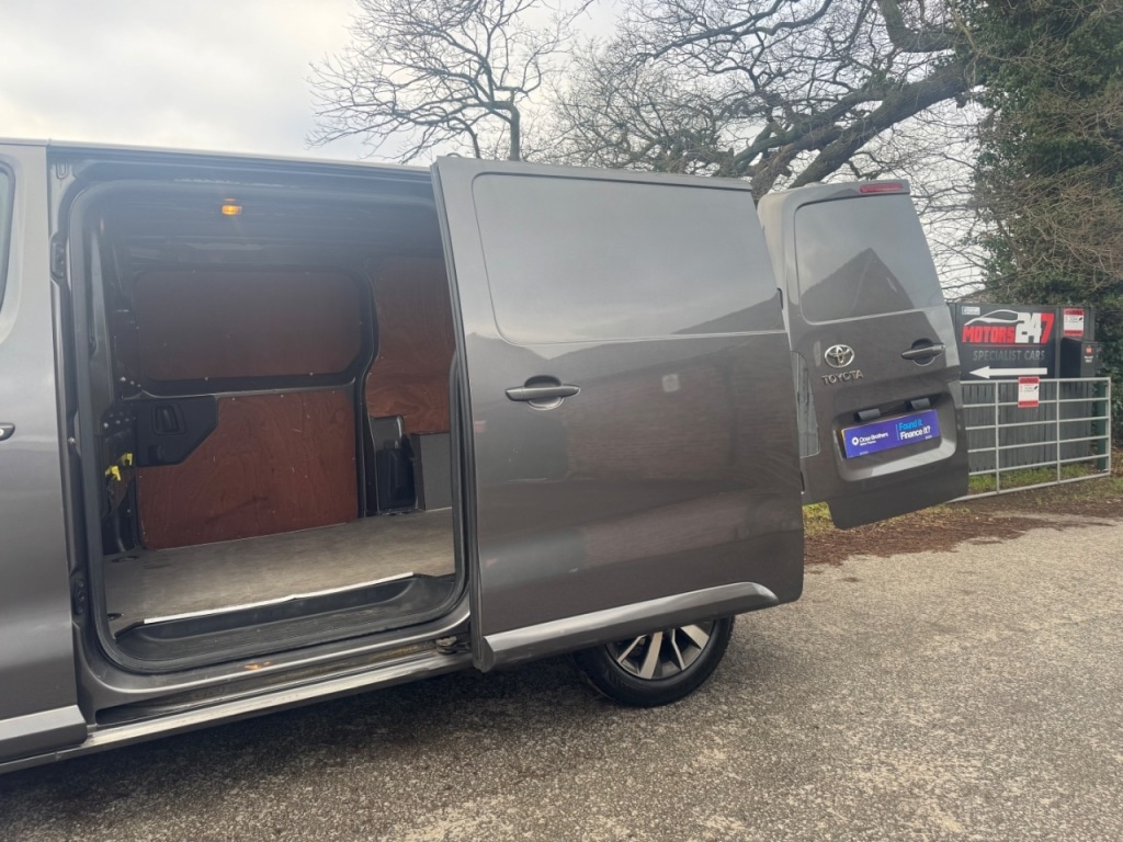 Used Toyota ProAce 2018 for sale - 77312933: Photo 41