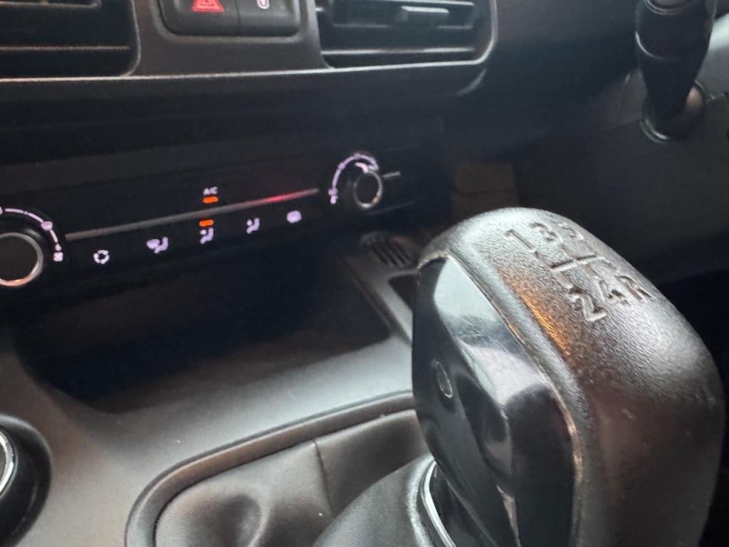 Used Peugeot Partner 2019 for sale - 76508812: Photo 51