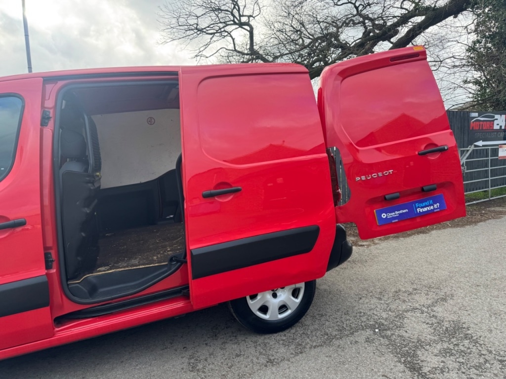 Used Peugeot Partner 2012 for sale - 77708599: Photo 9